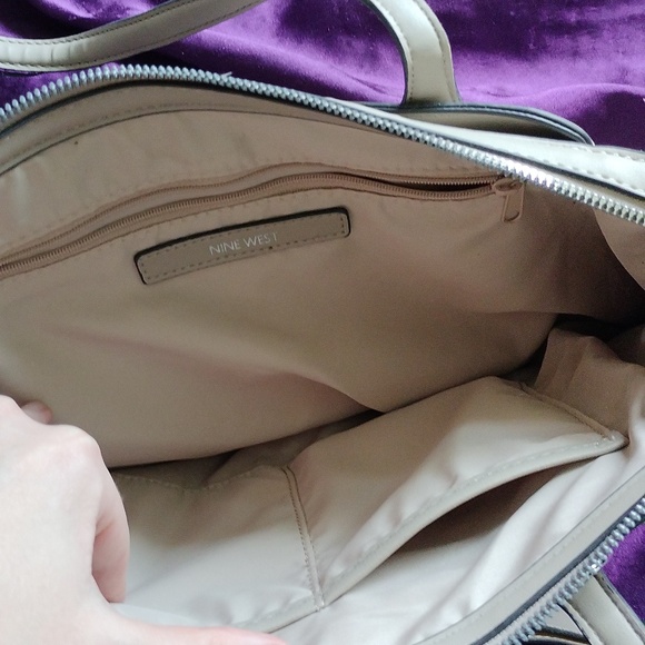 Nine West beige shoulder bag - Picture 4 of 10